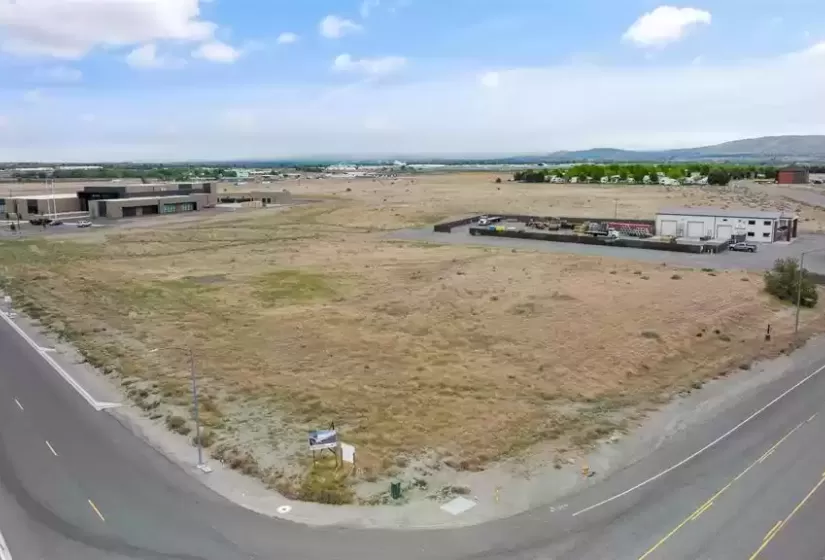 5 Kingsgate Way, Richland, Washington 99354, ,Land,For Sale,Kingsgate Way,666564