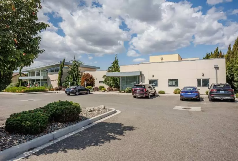 6802 Rio Grande, Kennewick, Washington 99336, ,Office,For Lease,Rio Grande,671259