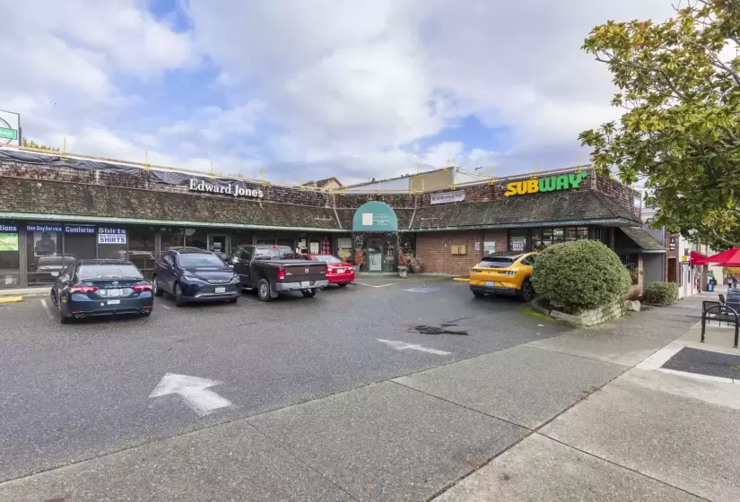 3320 McGraw St, Seattle, Washington 98199, ,Retail,For Lease,McGraw St,674256