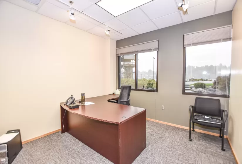 724 Columbia St, Olympia, Washington 98501, ,Office,For Lease,Columbia St,674490