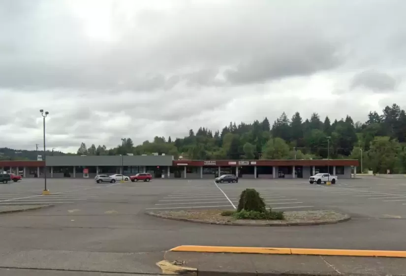 1616 Gold St, Centralia, Washington 98531, ,Retail,For Lease,Gold St,654283