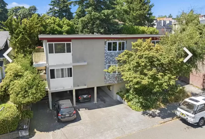 4267 Woodland Park Ave, Seattle, Washington 98103, ,Multi-family,For Sale,Woodland Park Ave,655902