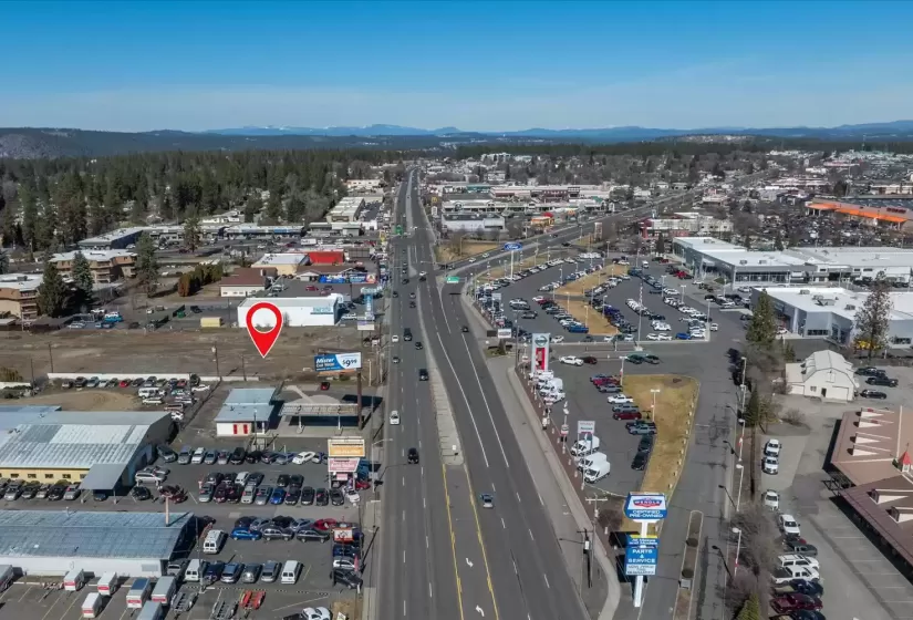 8915 Division, Spokane, Washington 99218, ,Retail,For Sale,Division,679380