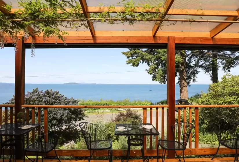 2579 Shore Dr, Lummi Island, Washington 98262, ,Hotel/motel,For Sale,Shore Dr,679616