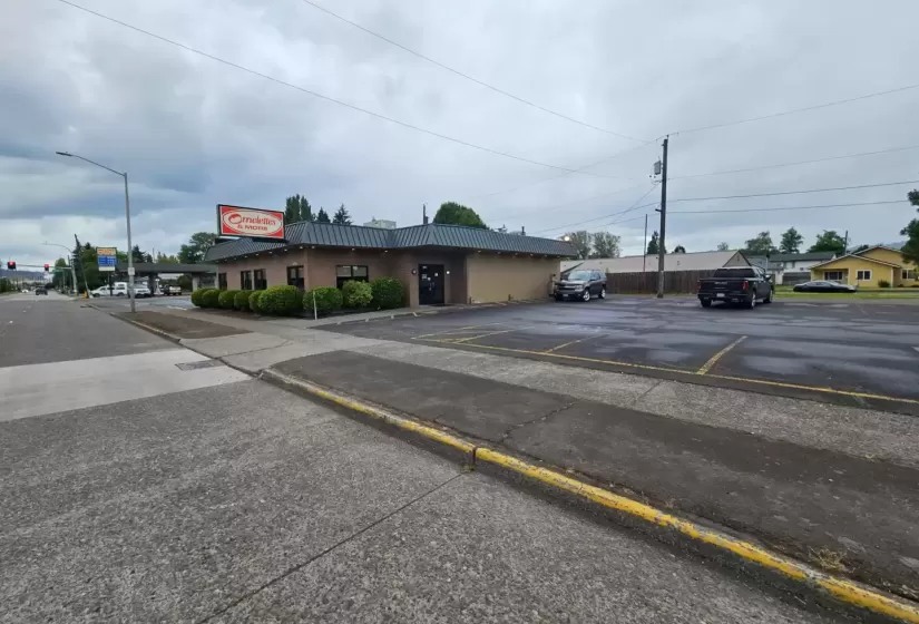 3120 Washington Way, Longview, Washington 98632, ,Business Opportunity,Washington Way,683806